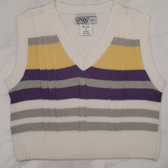 Size 2 T Vests for kids - Picture 1 of 3